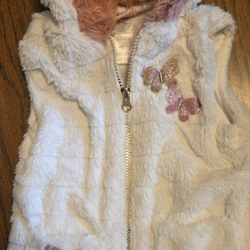 Girls White Faux Fur Hooded Vest (4T) - Picture 5 of 8